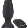 Black Velvets: Remote Controlled Shaking Plug
