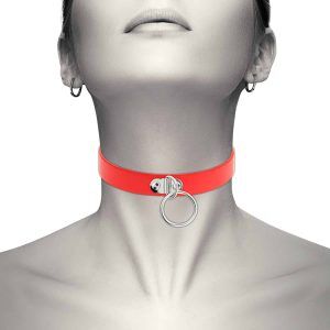 Coquette Accessories - Chic Desire Choker - Halsband i Veganskt läder med Ring - Röd